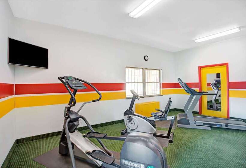 모텔 Days Inn By Wyndham Arlington/washington Dc