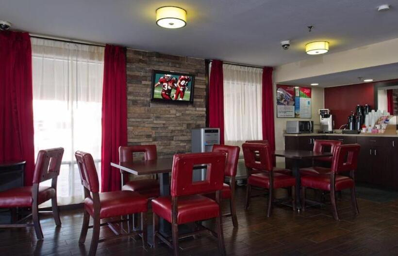 מוטל Red Roof Inn Corpus Christi North  Near Downtown