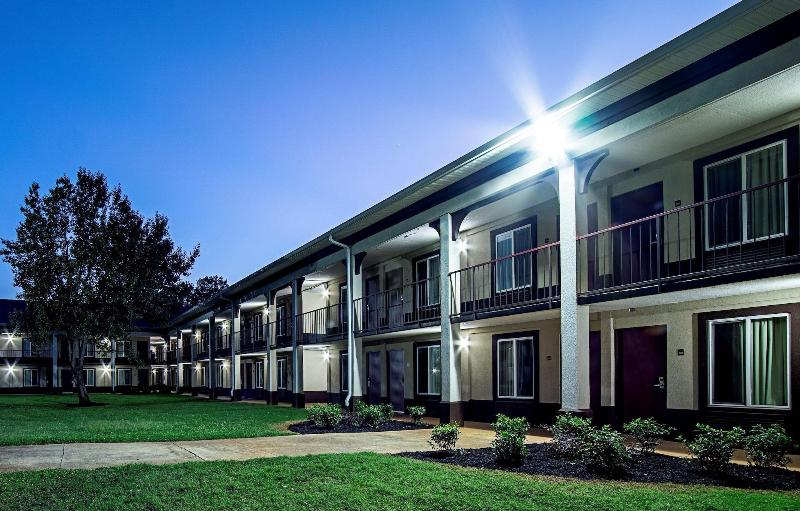 فندق على الطريق Red Roof Inn & Suites Greenwood, Sc