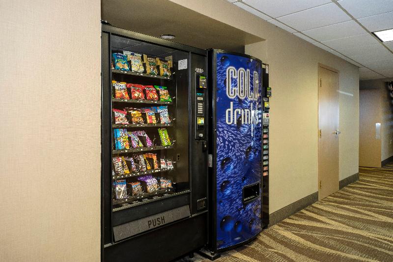 汽车旅馆  Red Roof Inn & Suites Newburgh   Stewart Airport West Point