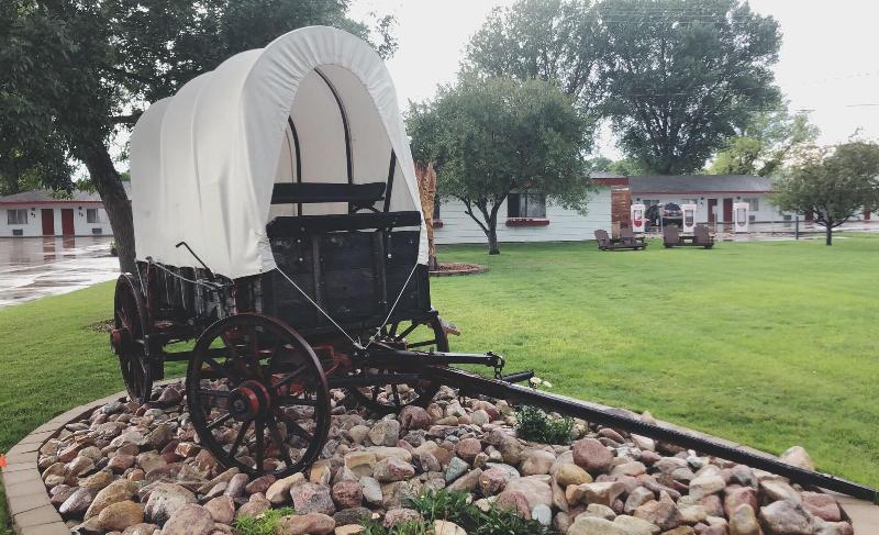 Covered Wagon Motel