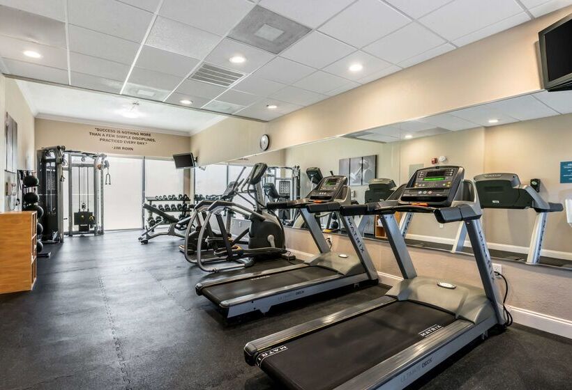 منتجع Best Western Cocoa Beach Hotel & Suites