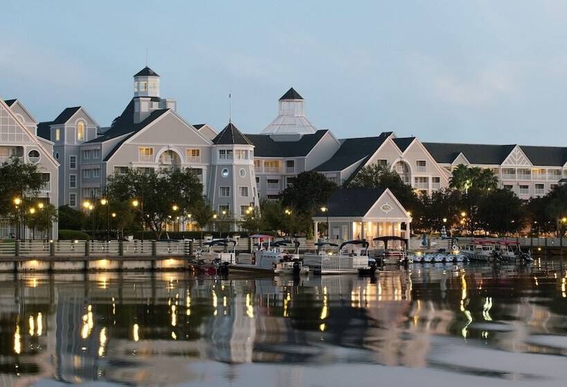 Disney S Yacht Club Resort