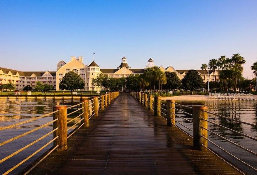 Disney S Yacht Club Resort