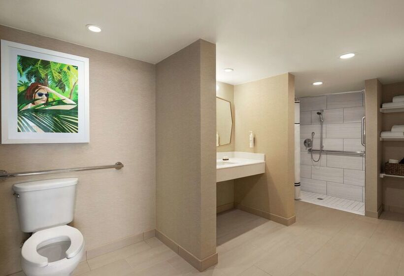 Embassy Suites By Hilton Deerfield Beach Resort & Spa