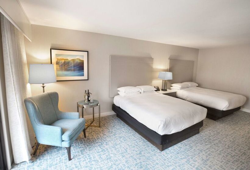 Hilton Santa Barbara Beachfront Resort