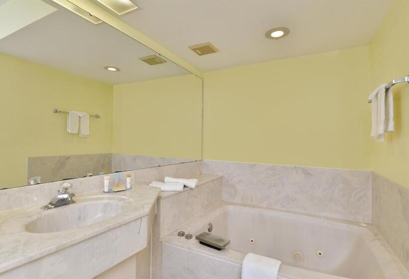 בית מלון כפרי Americas Best Value Inn Satellite Beach Melbourne