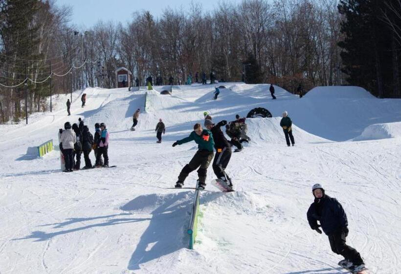 فندق Americinn By Wyndham Baxter Brainerd