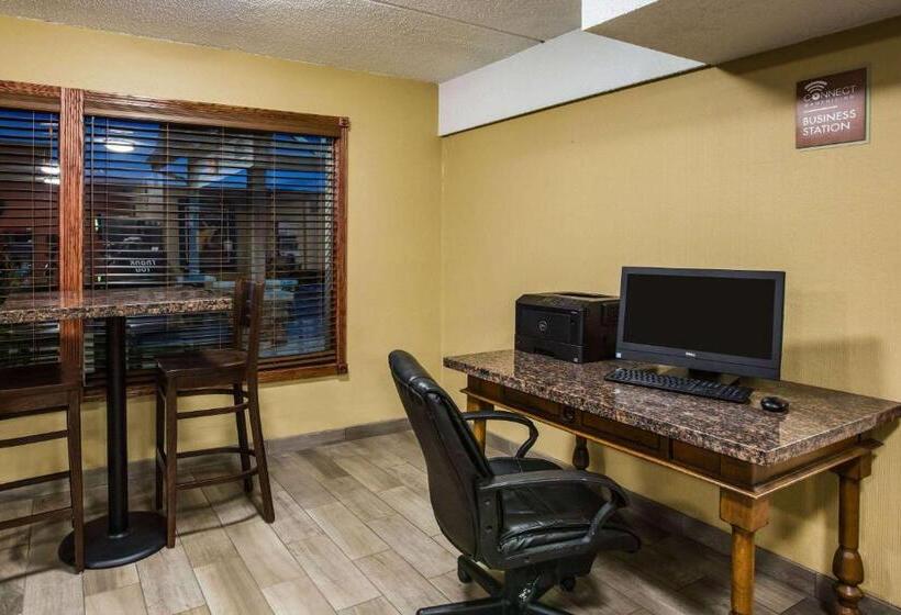 فندق Americinn By Wyndham Baxter Brainerd