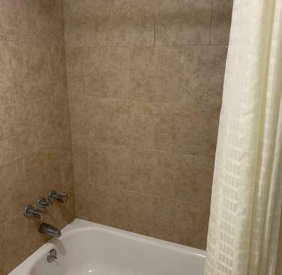 酒店 Baton Rouge West Inn