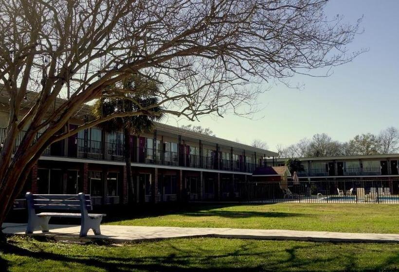 酒店 Baton Rouge West Inn