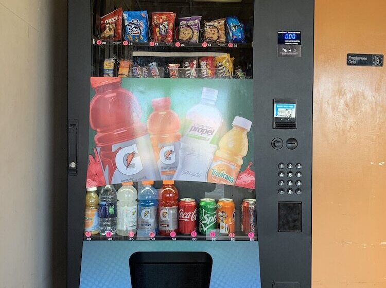 酒店 Baton Rouge West Inn