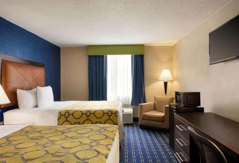 Отель Quality Inn