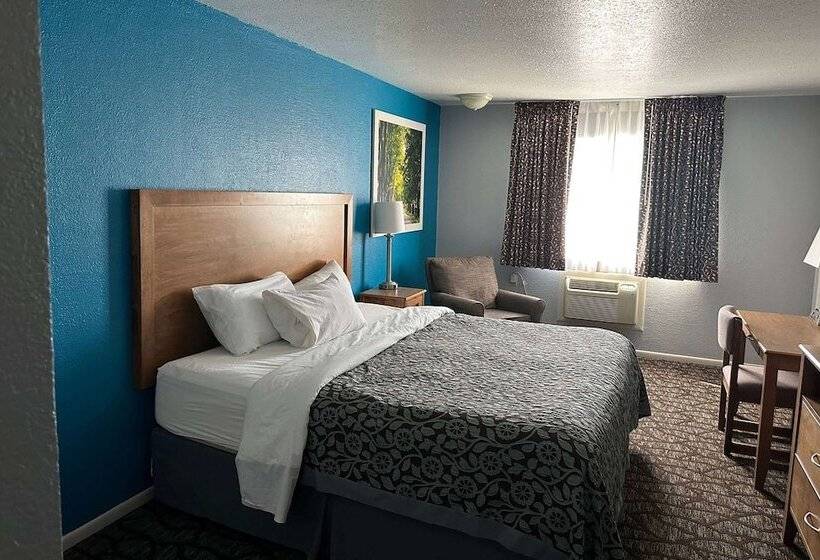 فندق Baymont By Wyndham Manistee