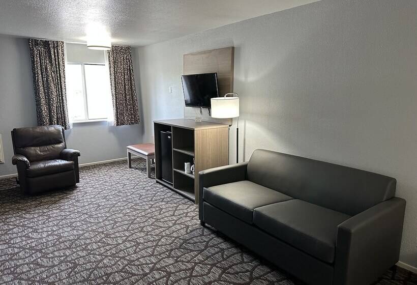 فندق Baymont By Wyndham Manistee