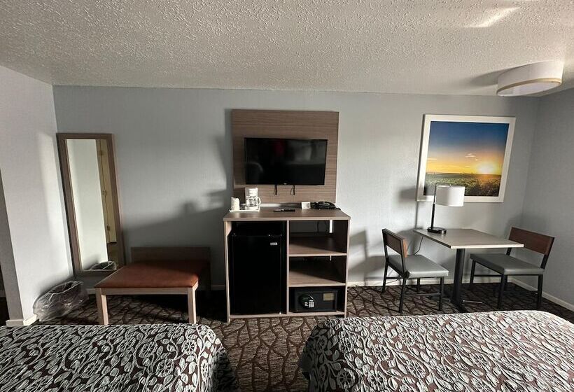 فندق Baymont By Wyndham Manistee