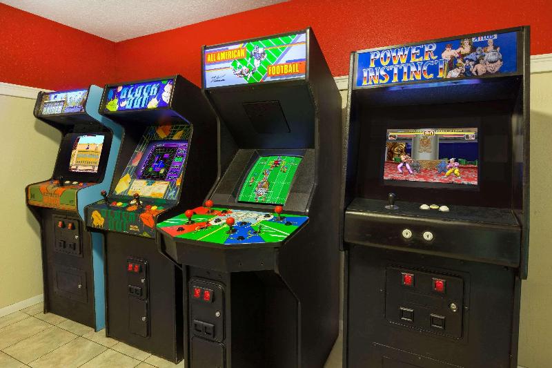 فندق Baymont By Wyndham Manistee