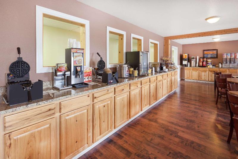 فندق Baymont By Wyndham Manistee