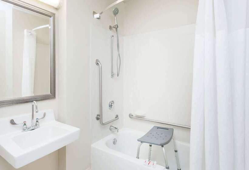 فندق Baymont By Wyndham Peoria