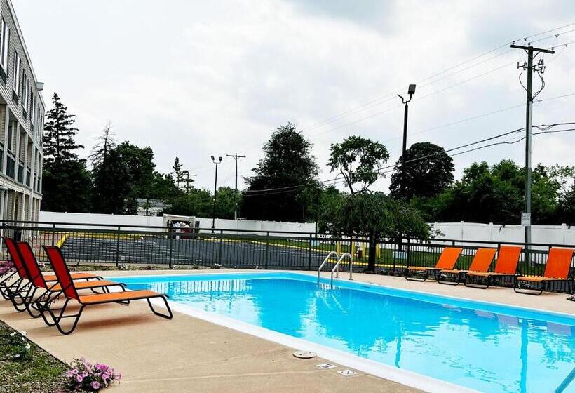 בית מלון כפרי Baymont Inn And Suites By Wyndham Columbus / Near Osu