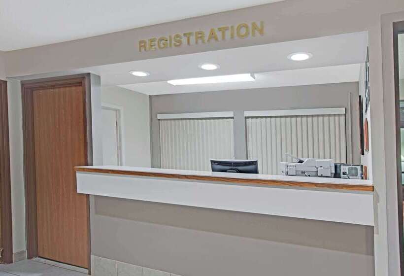 فندق Baymont Inn & Suites Richmond