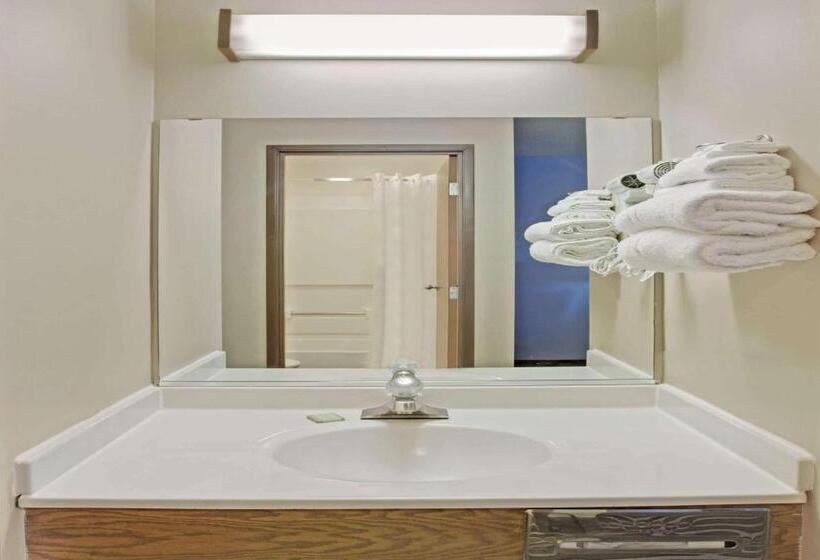 فندق Baymont Inn & Suites Richmond