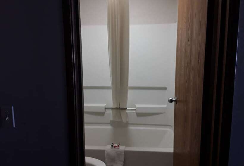 فندق Baymont Inn & Suites Richmond