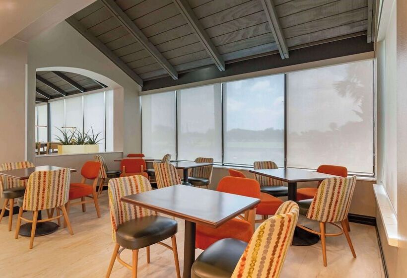 فندق Best Western Corpus Christi Airport