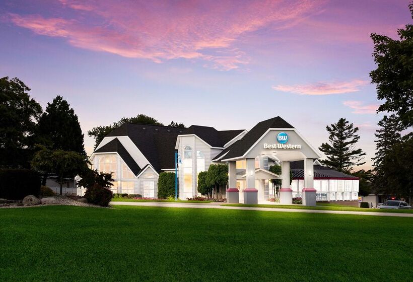 Отель Best Western Harbour Pointe Lakefront