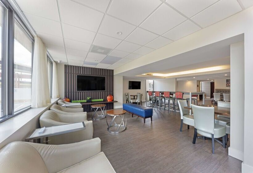 هتل Best Western Plus Austin Central