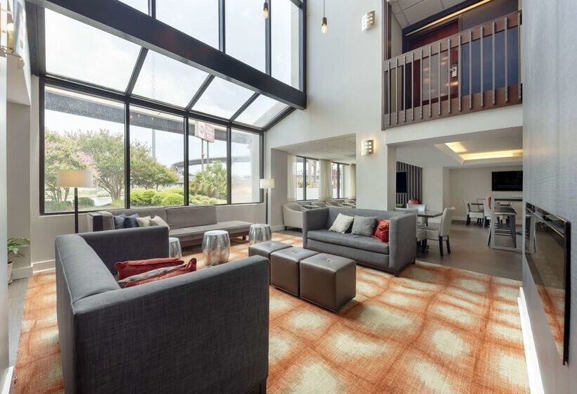 Отель Best Western Plus Austin Central