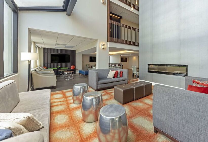 Отель Best Western Plus Austin Central