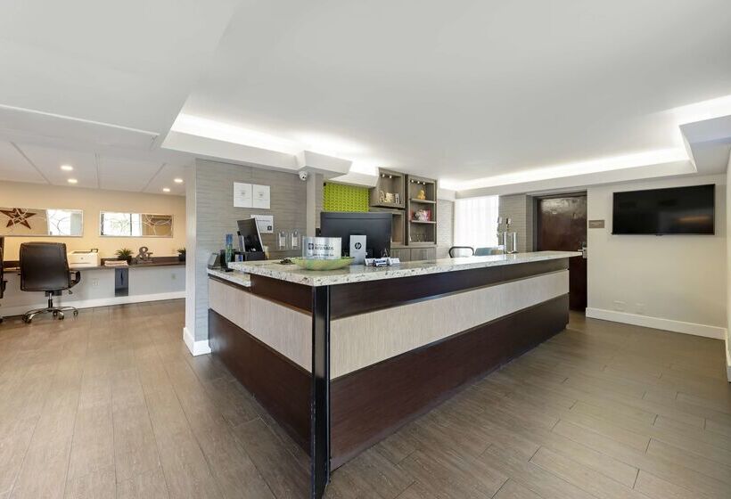 Отель Best Western Plus Austin Central