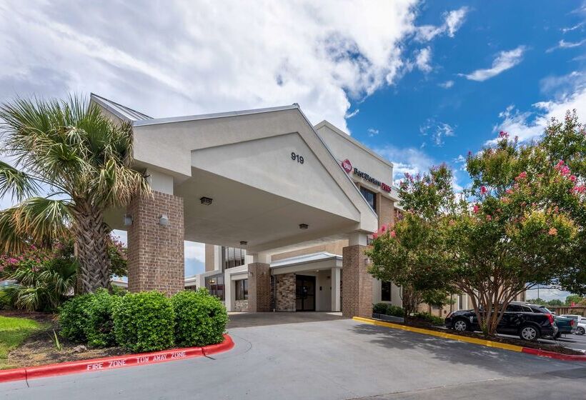 Отель Best Western Plus Austin Central