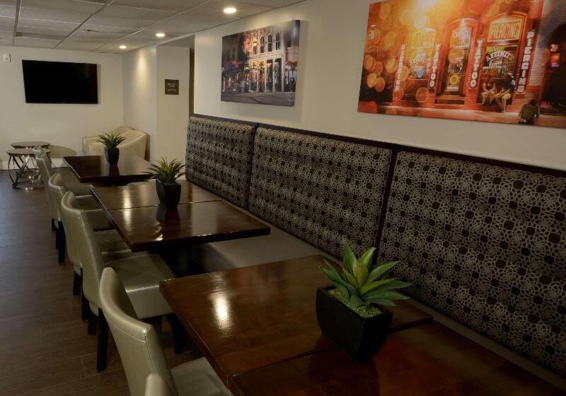 호텔 Best Western Plus Austin Central