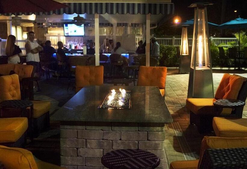 فندق Spark By Hilton Sarasota Siesta Key Gateway