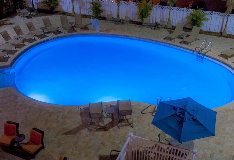 فندق Spark By Hilton Sarasota Siesta Key Gateway