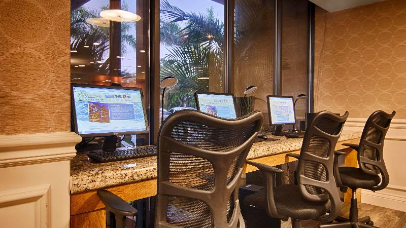 فندق Spark By Hilton Sarasota Siesta Key Gateway