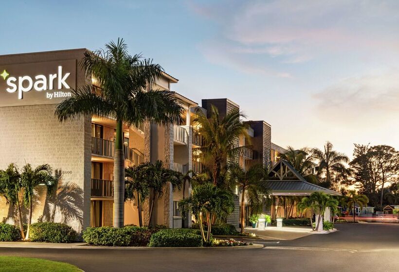 فندق Spark By Hilton Sarasota Siesta Key Gateway