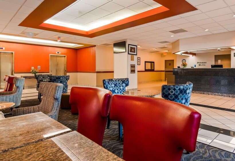 فندق Best Western Potomac Mills