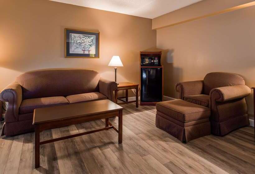 فندق Best Western Potomac Mills