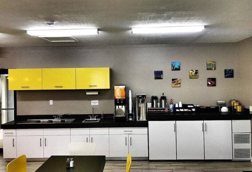 Bridgepointe Inn & Suites By Bphotels, Council Bluffs, Omaha Area