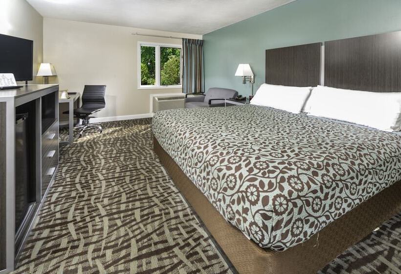 Bridgepointe Inn & Suites By Bphotels, Council Bluffs, Omaha Area