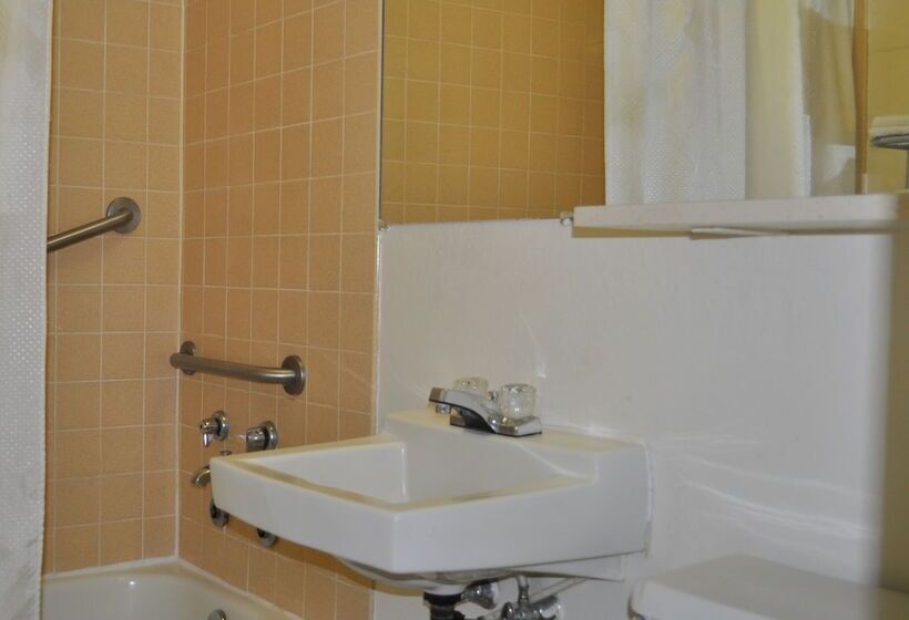 هتل Budget Inn Express Helena