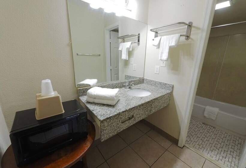 Отель Budget Lodge Churchland