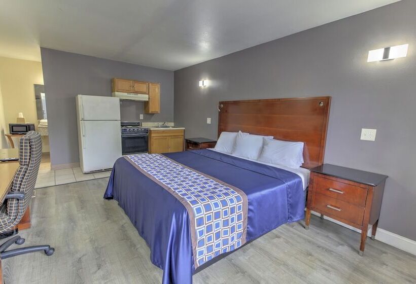 Отель Budget Lodge Churchland