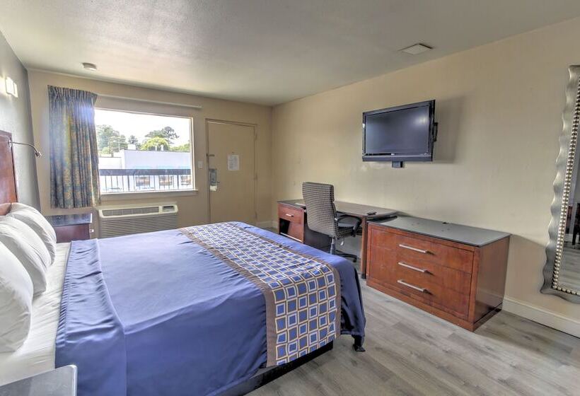 Отель Budget Lodge Churchland