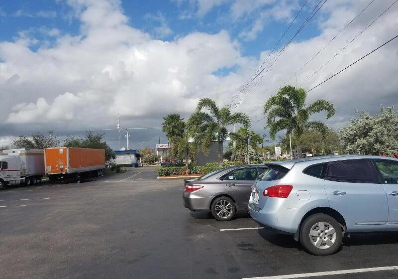 酒店 Budgetel Pompano Beach