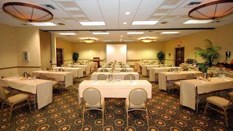 Buena Park Grand Hotel & Suites