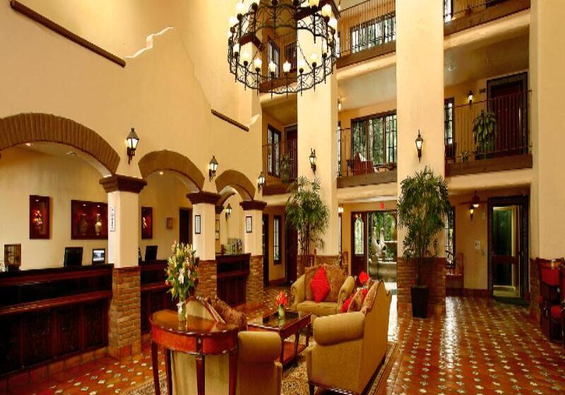 Buena Park Grand Hotel & Suites